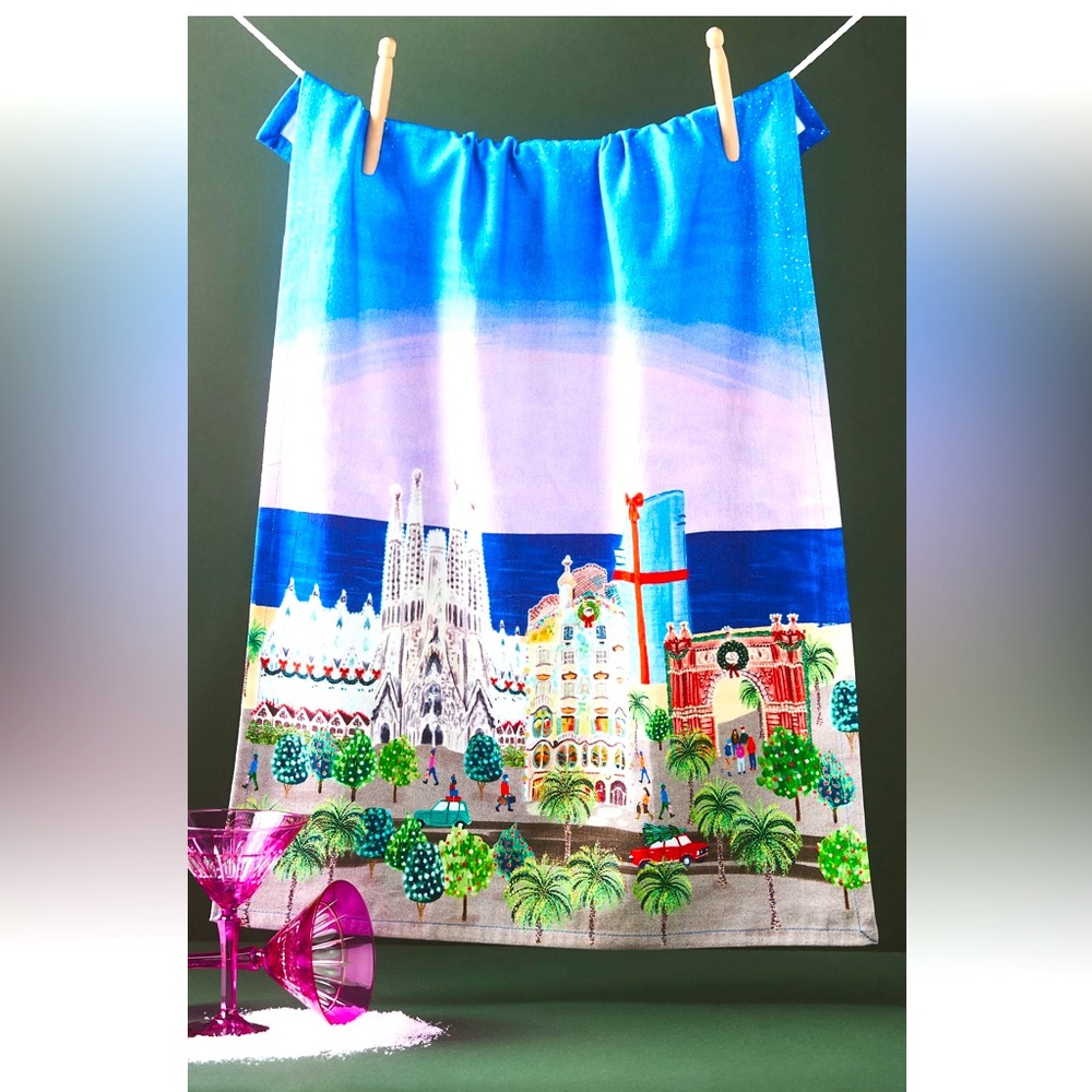 Holiday in the city dish towel-Barcelona